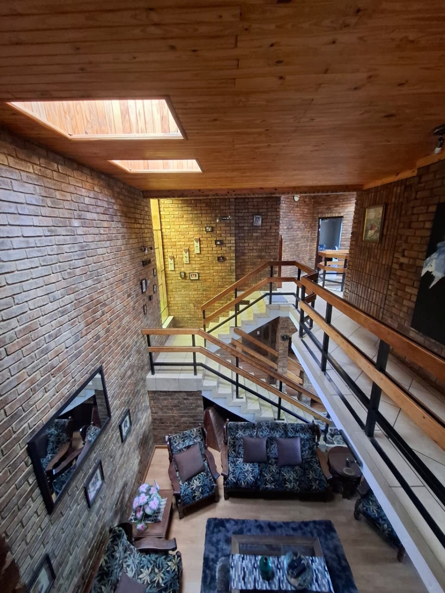 4 Bedroom Property for Sale in Kosmos North West